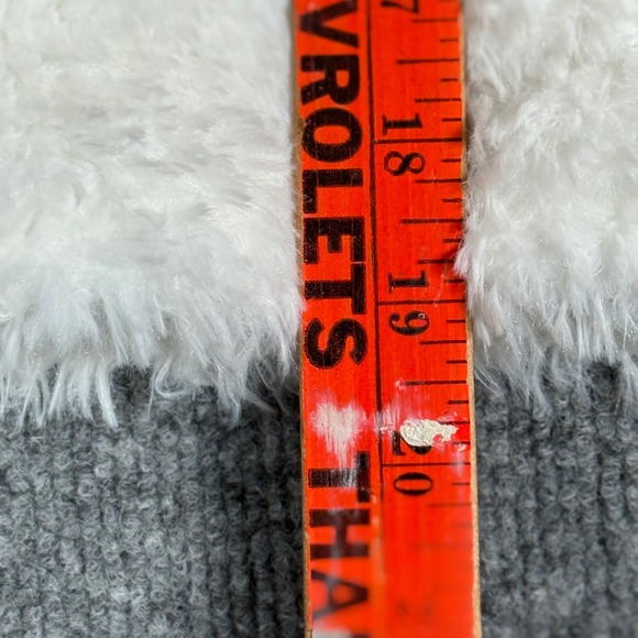 Calvin Klein Large White Faux Fur Cardigan Sweater Shrug Bolero Jacket Weddings - Picture 8 of 12